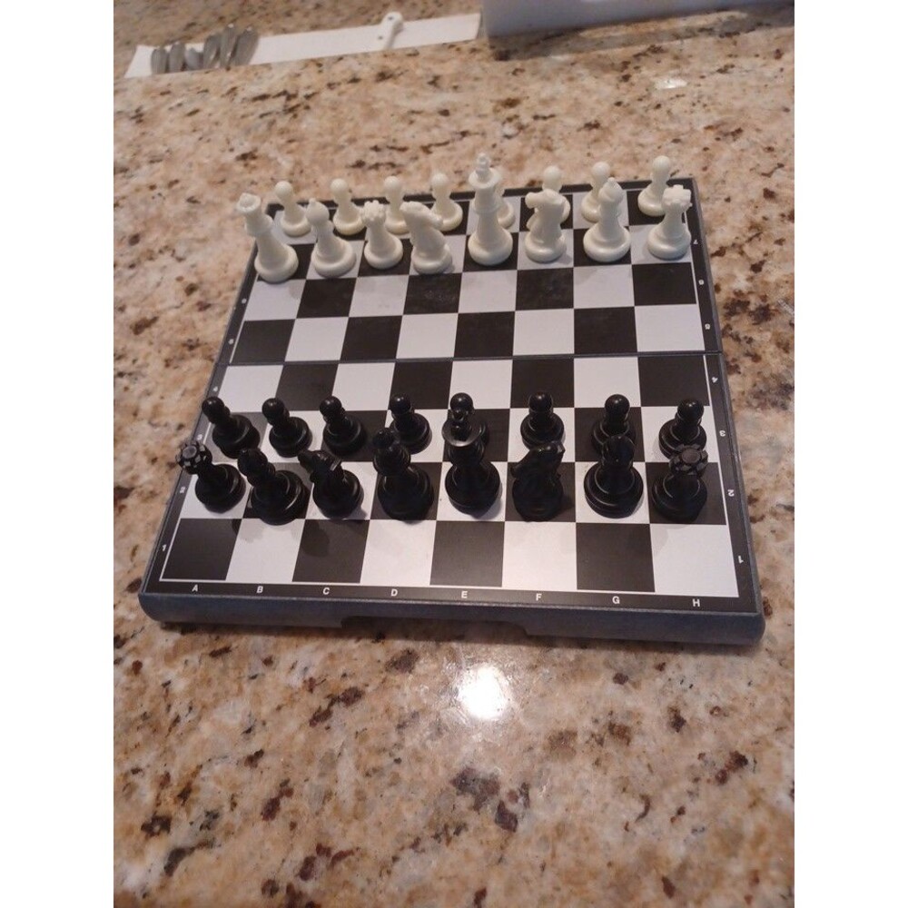 Mini Magnetic Chess Set, Folding Portable Board Game for Kids Travel Outdoor Toy